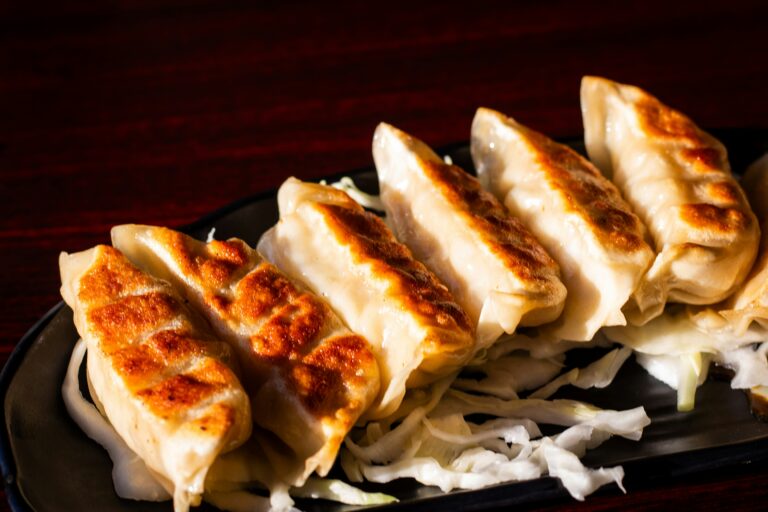Gyoza vs Jiaozi — What’s the Difference?
